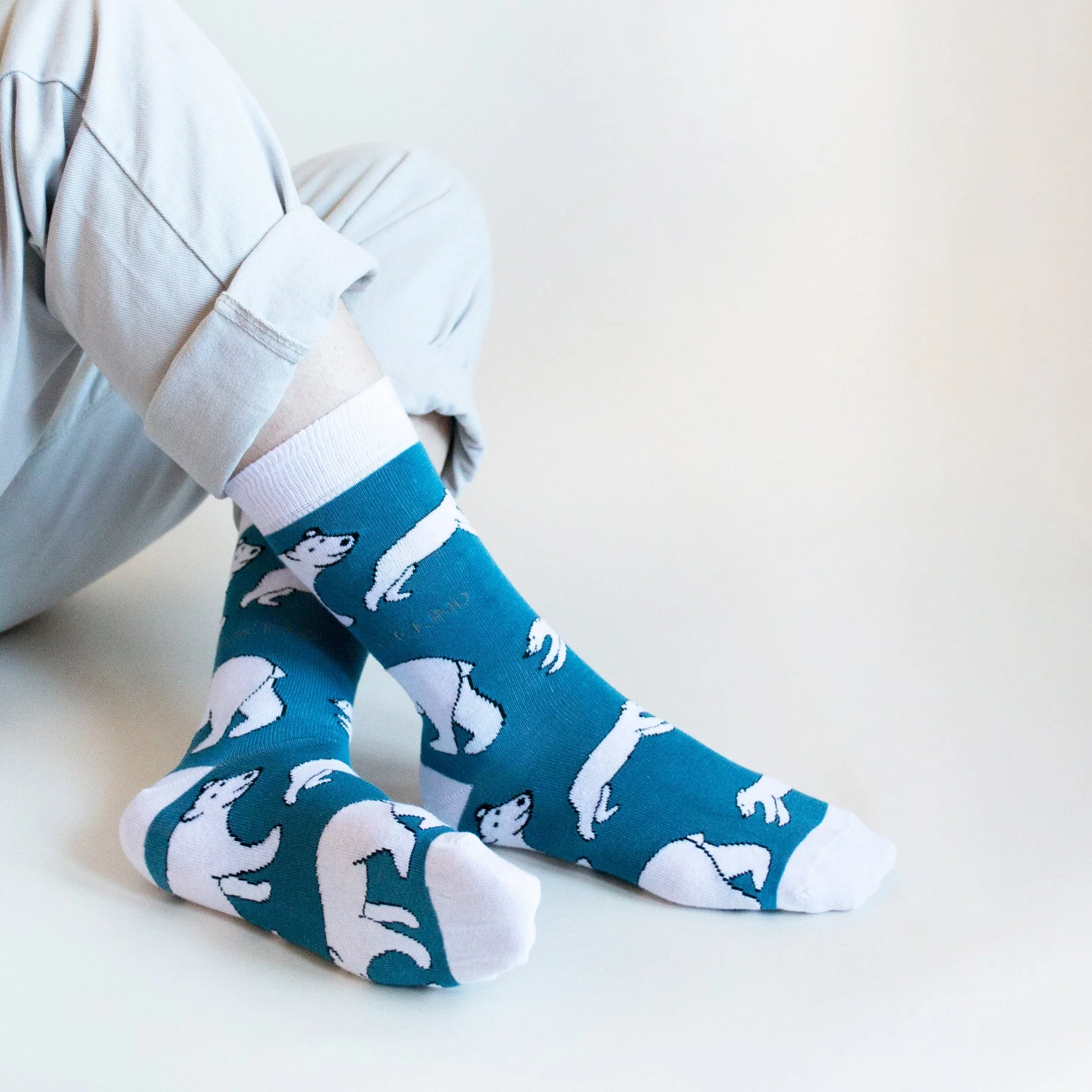 Arctic Animals Bamboo Socks Gift Box of 3 - Image 14