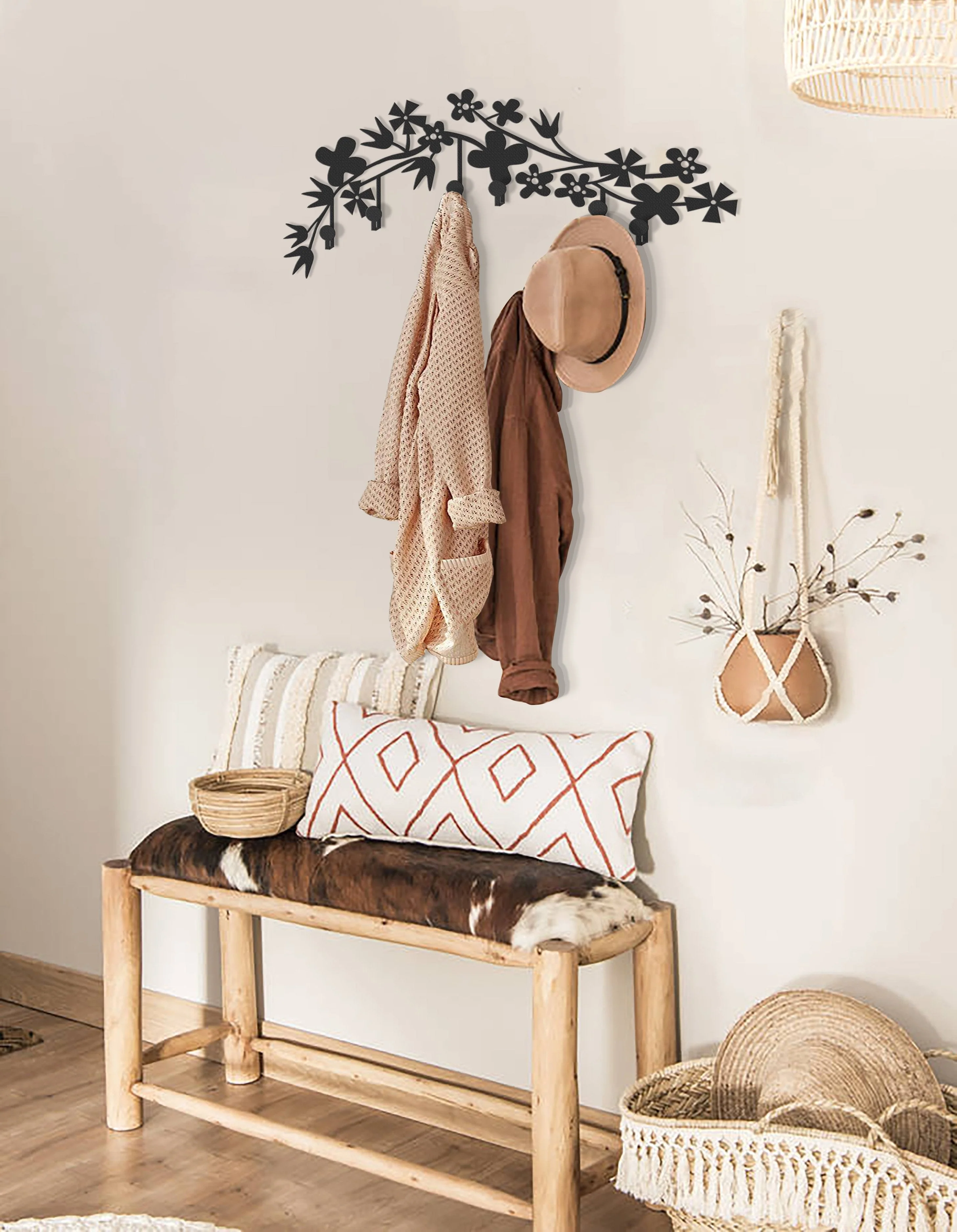 Black Metal Minimalist Coat Rack - Image 3