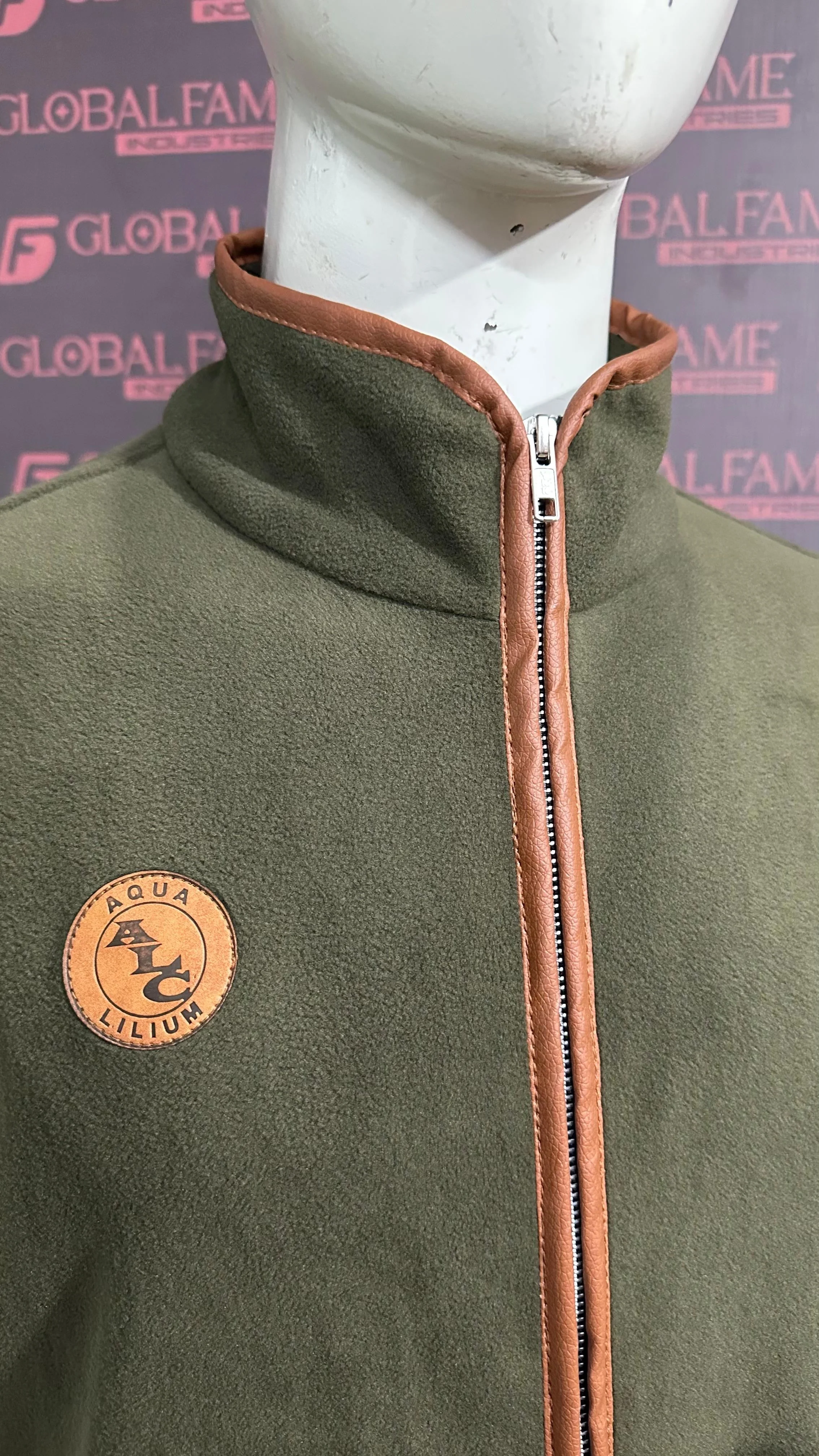 Olive Green Hunters Gilet - Image 5