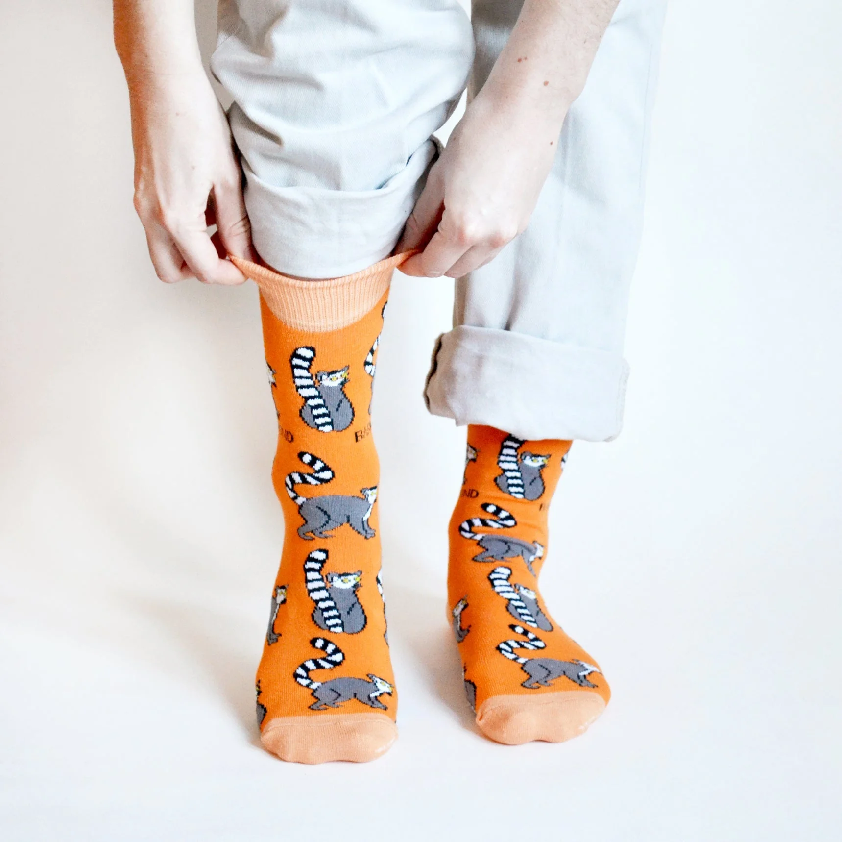 Save the Lemurs Bamboo Socks in Orange - Image 6