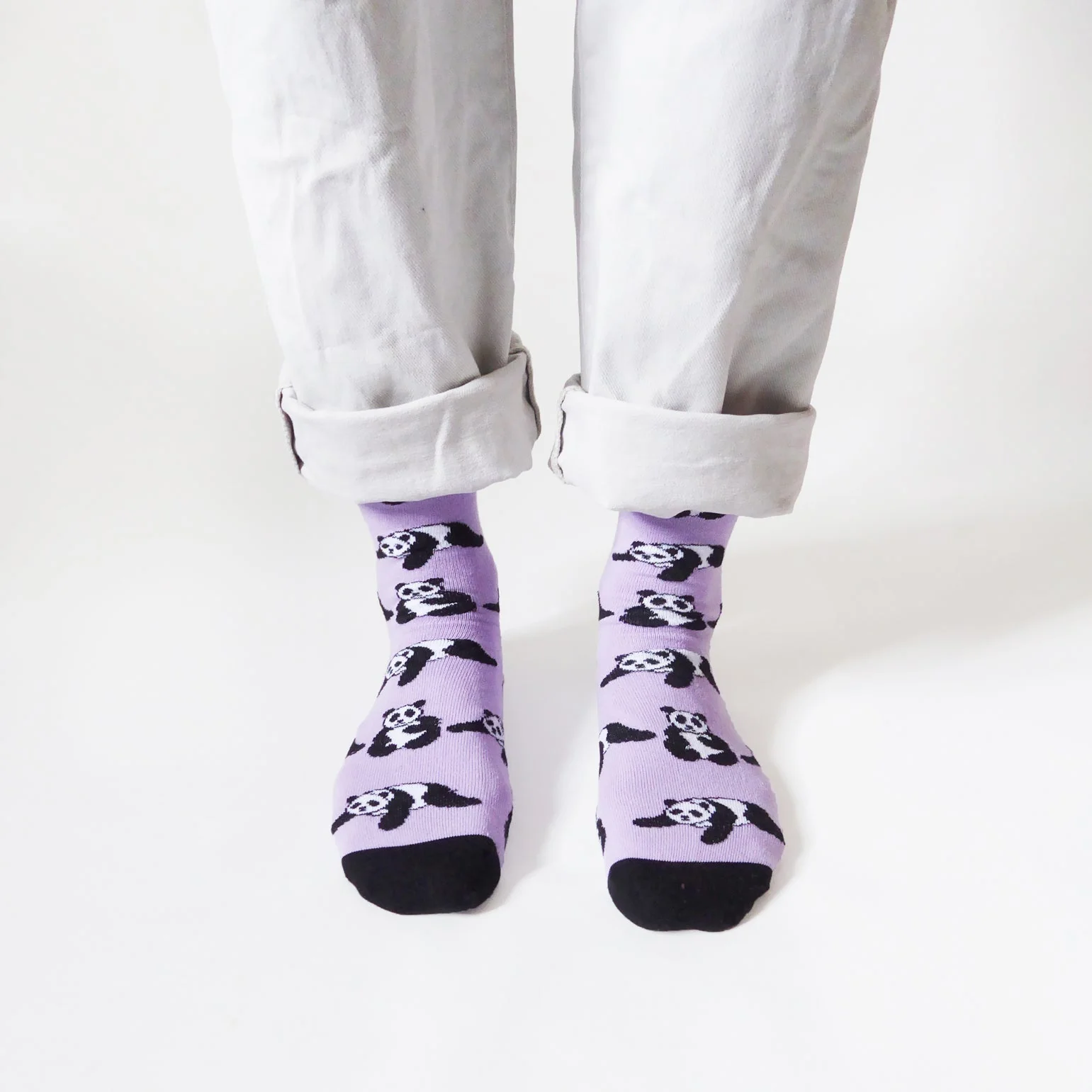 Save the Pandas Bamboo Socks in Lilac - Image 4