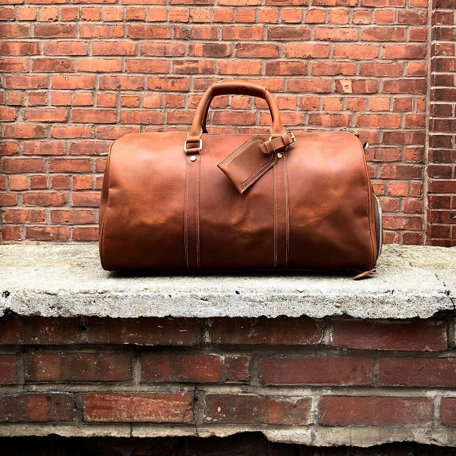 The Dagny Large Leather Weekender Bag - Image 4