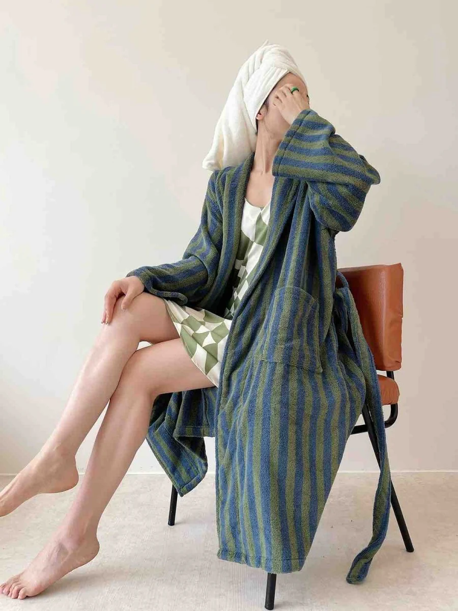 Ultra Soft Retro Stripe Bathrobe in Organic Cotton - Image 5